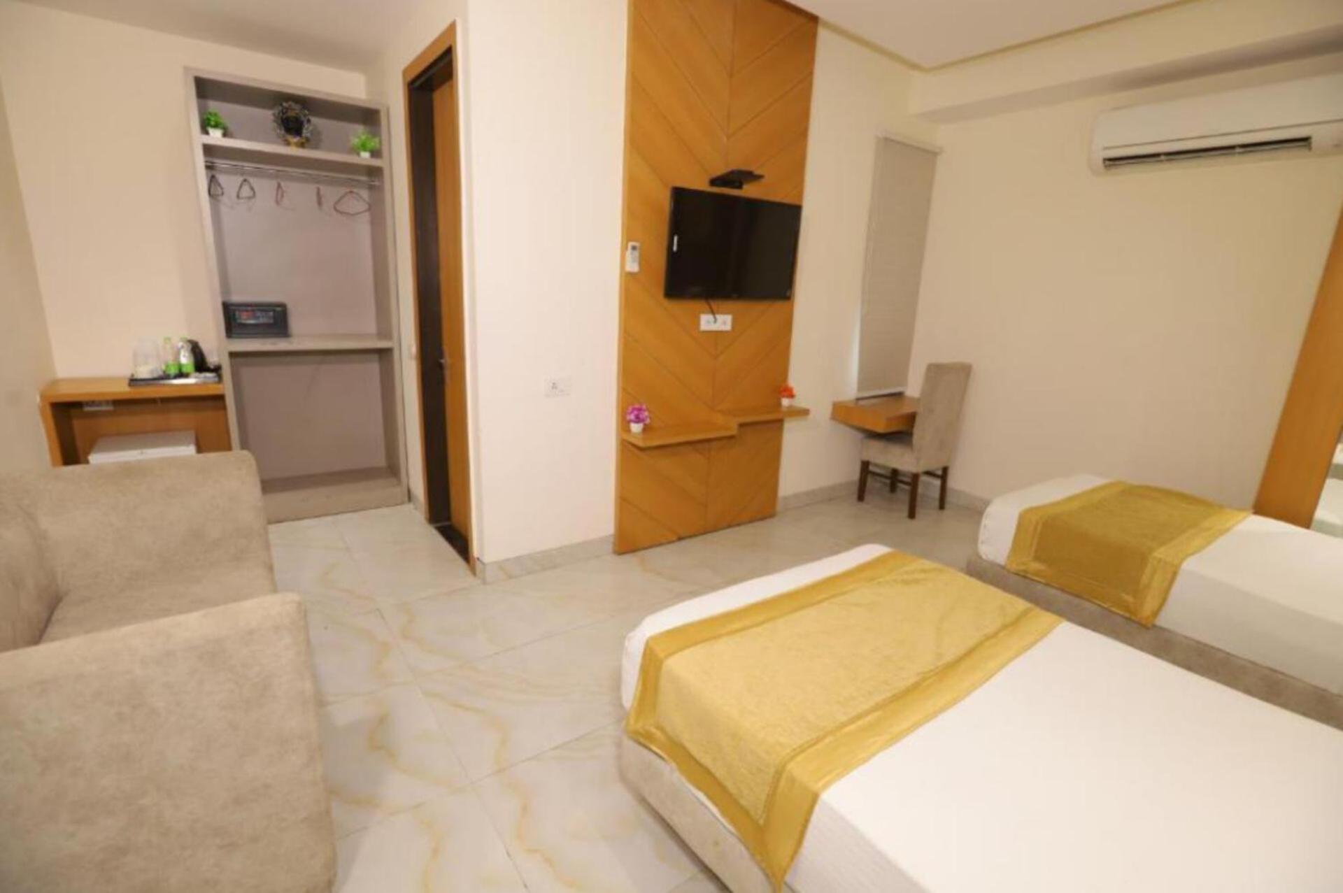 Hotel Stanley-near Delhi Airport 4*
