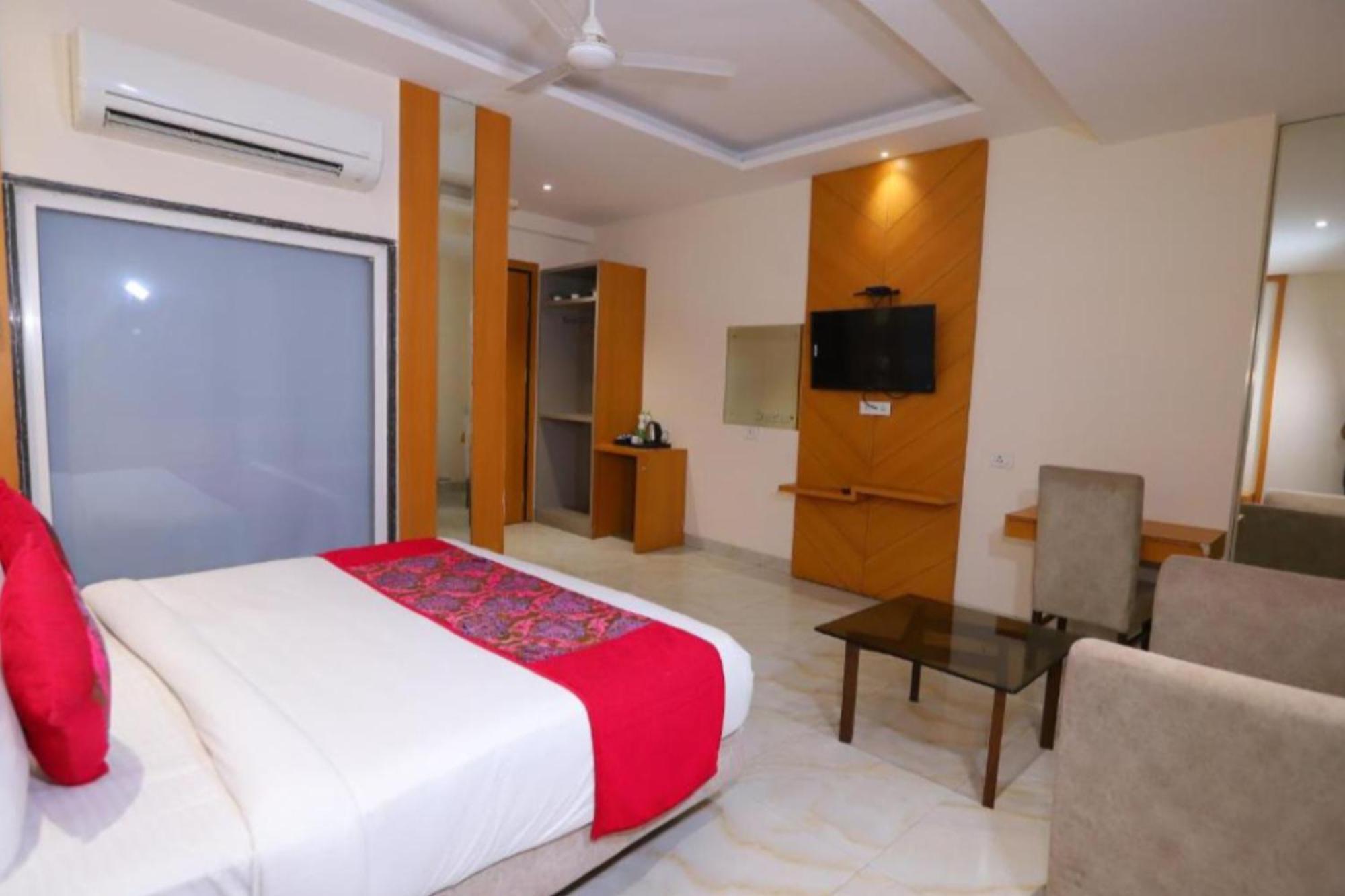 Hotel Stanley-near Delhi Airport New Delhi