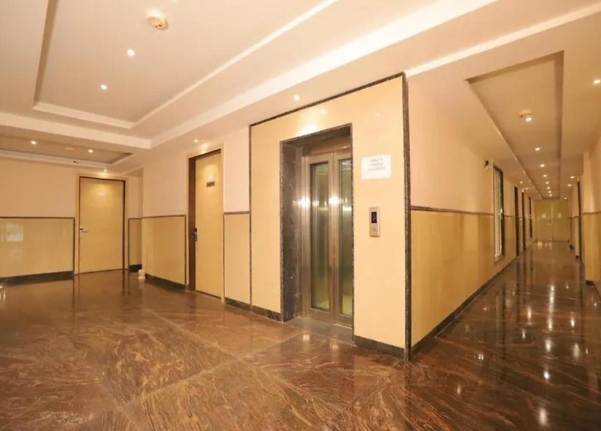 Stanley-near Delhi Airport 4* New Delhi