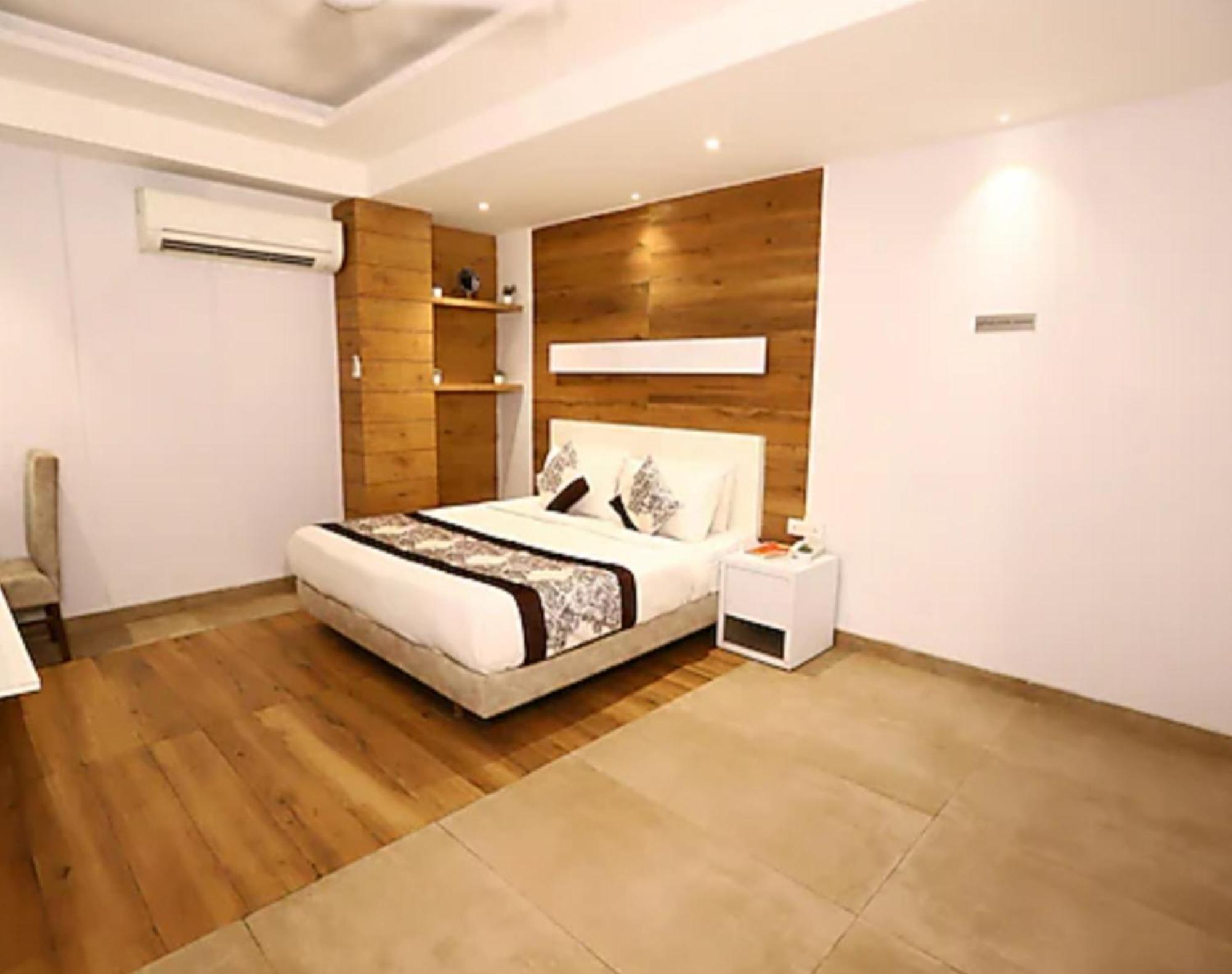 Hotel Stanley-near Delhi Airport